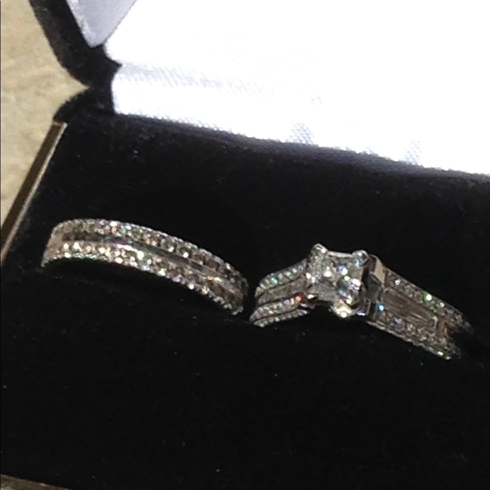 14K White Gold Custom Engagement Ring twt. 1.08ct